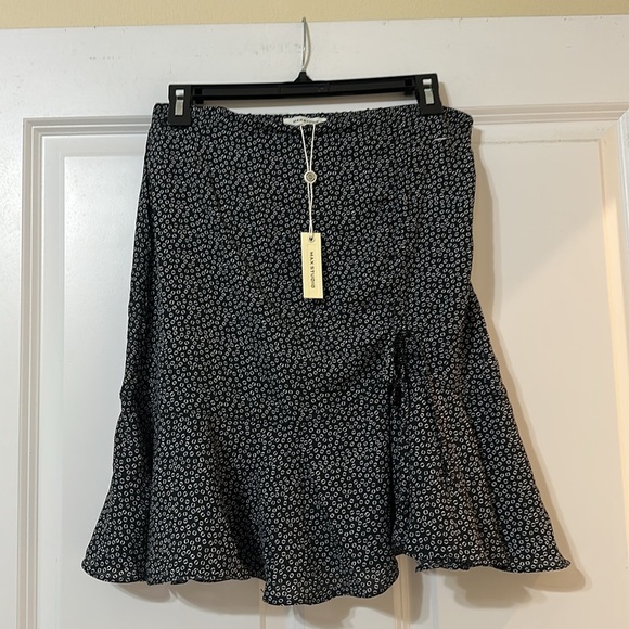 Max Studio Ruffle Mini Skirts, Side‎ Zip, Women’s Medium - Picture 2 of 13